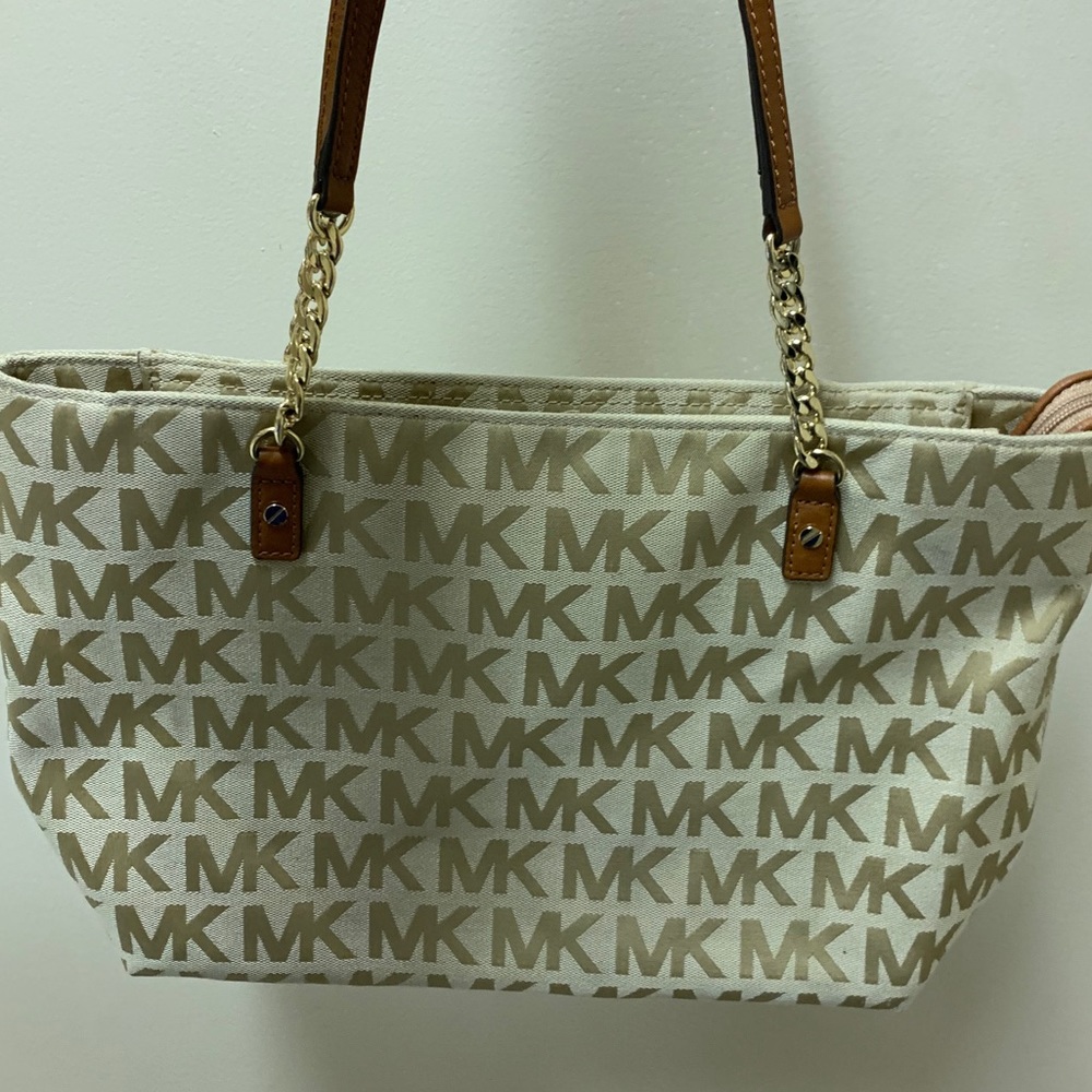 MK Signature Tote!